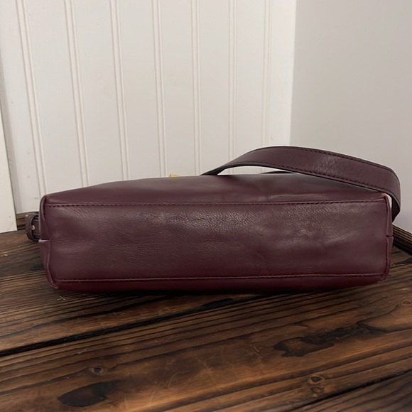 India Hicks Burgundy Leather Crossbody Adjustable Strap Shoulder Bag - Picture 6 of 7